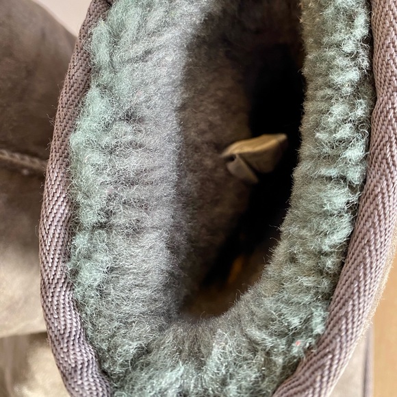 Kids' Ugg Boot Classic II in Grey | Size 2 - Picture 3 of 11
